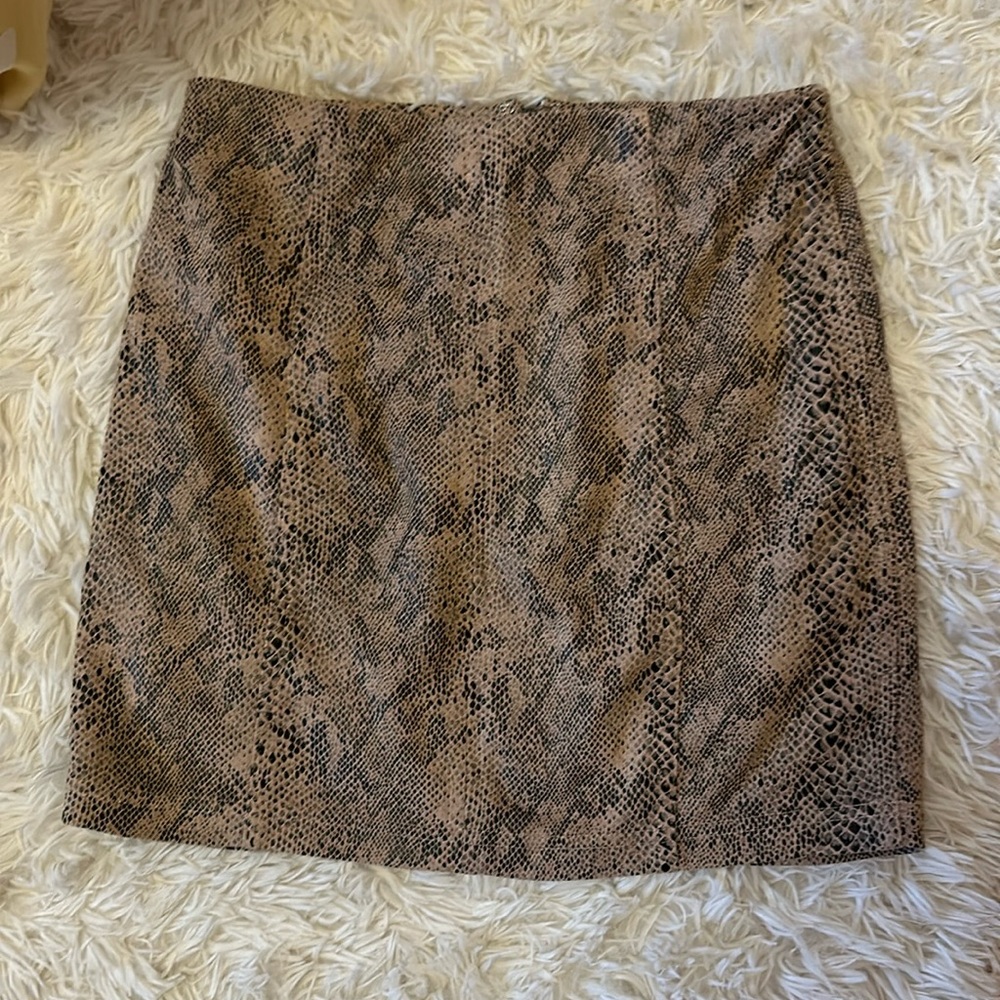 Animal print short skirt size small